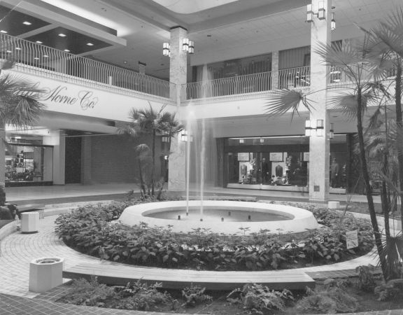 Joseph Horne Co., in Monroeville Mall 1969